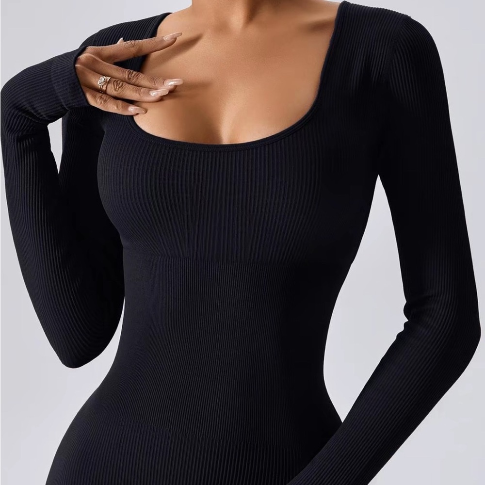 Chic Black Ribbed Knit bodysuit